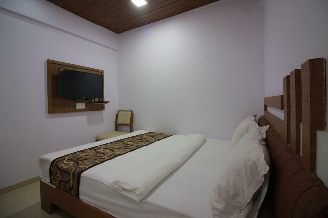 Hotel Apex Navi Mumbai Exterior foto